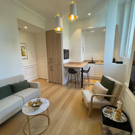 Appartements De Charme Du General Leclerc - Place D'Erlon - Hypercentre - Gare - ריימס מראה חיצוני תמונה