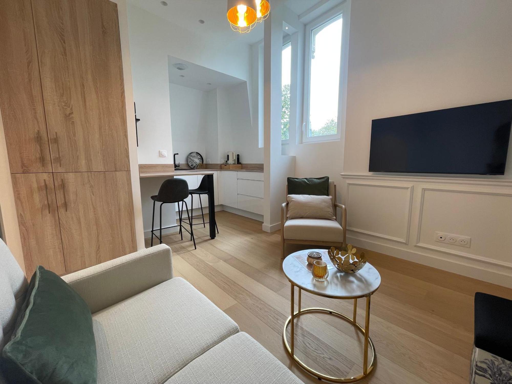 Appartements De Charme Du General Leclerc - Place D'Erlon - Hypercentre - Gare - ריימס מראה חיצוני תמונה