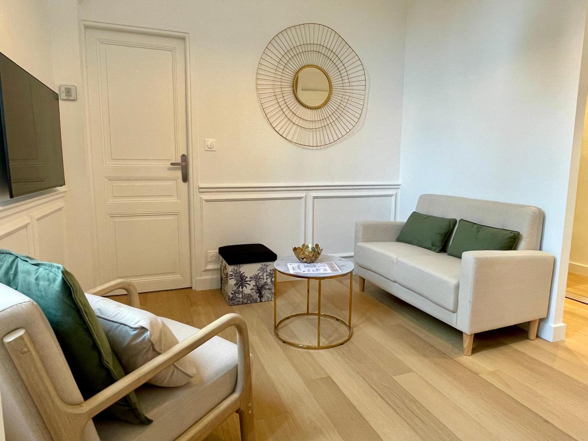 Appartements De Charme Du General Leclerc - Place D'Erlon - Hypercentre - Gare - ריימס מראה חיצוני תמונה