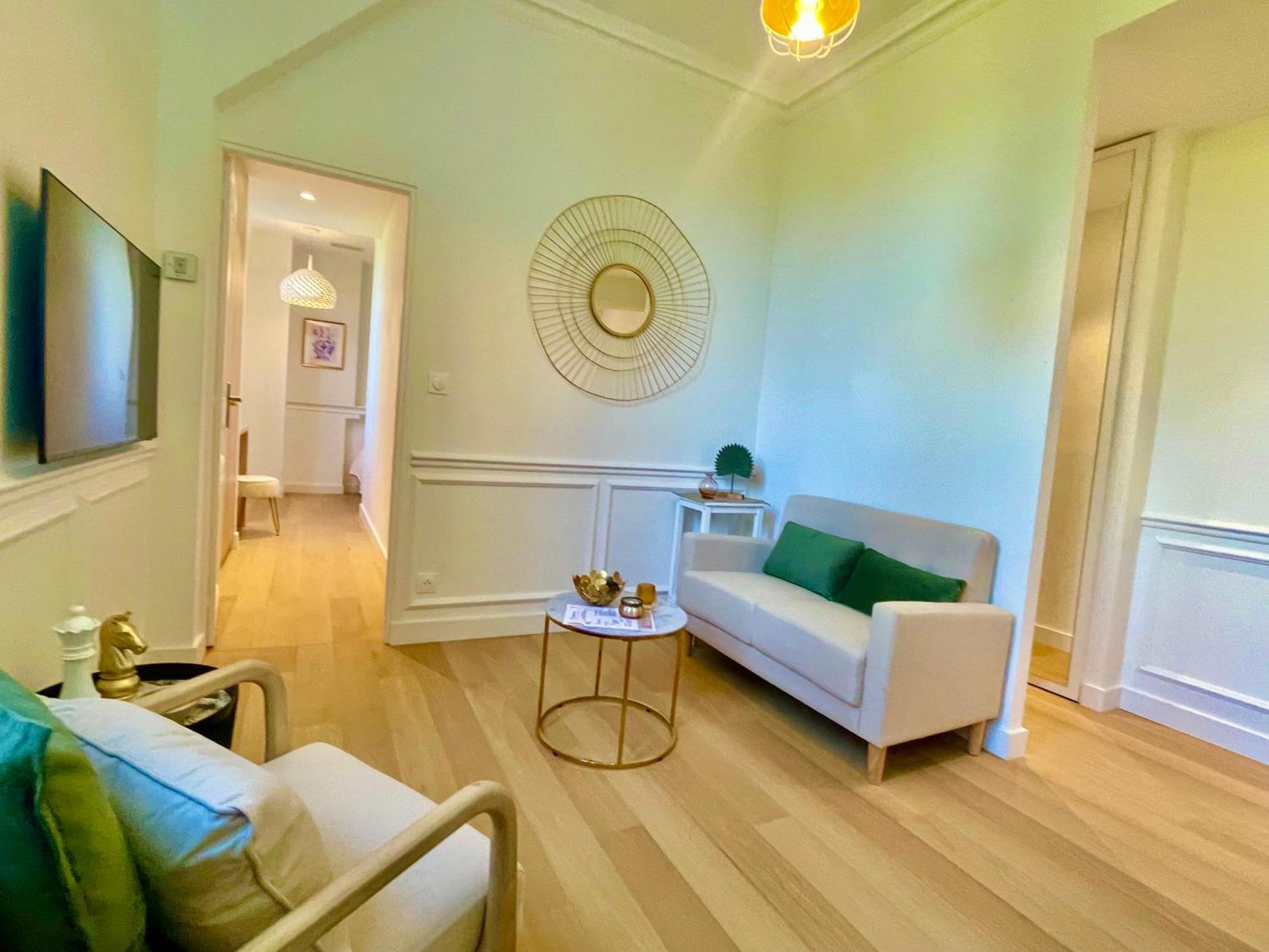 Appartements De Charme Du General Leclerc - Place D'Erlon - Hypercentre - Gare - ריימס מראה חיצוני תמונה