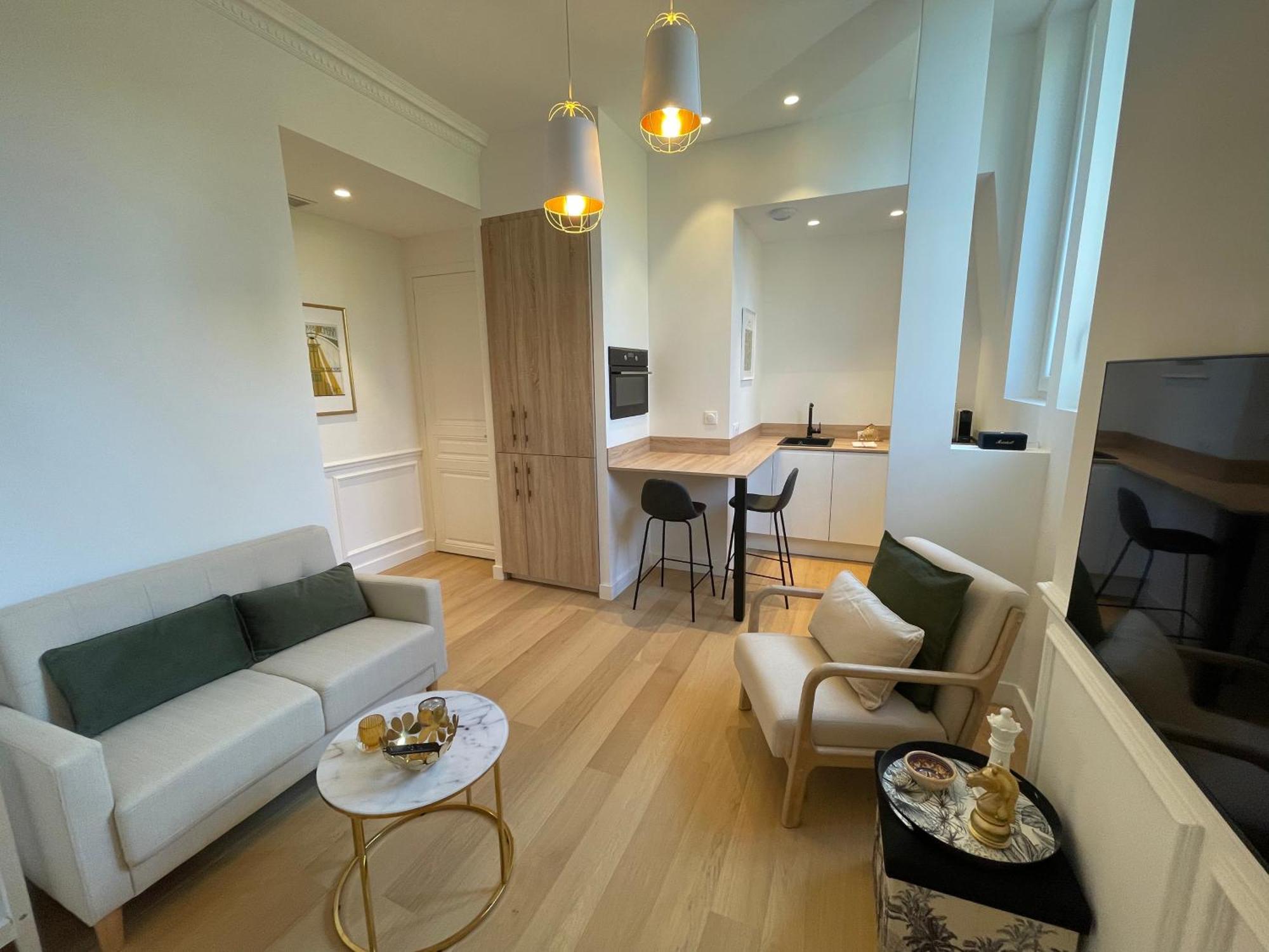 Appartements De Charme Du General Leclerc - Place D'Erlon - Hypercentre - Gare - ריימס מראה חיצוני תמונה