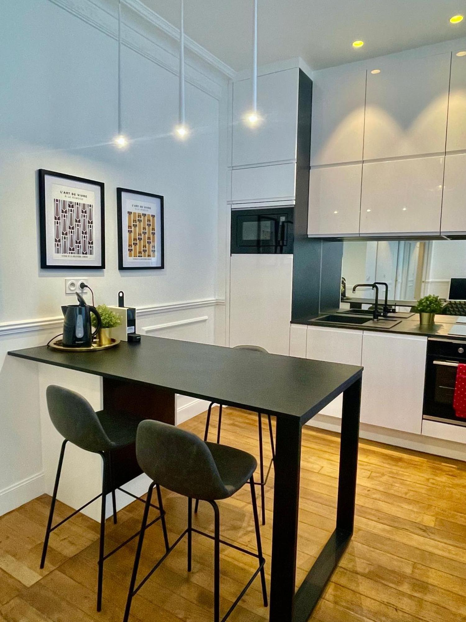 Appartements De Charme Du General Leclerc - Place D'Erlon - Hypercentre - Gare - ריימס מראה חיצוני תמונה