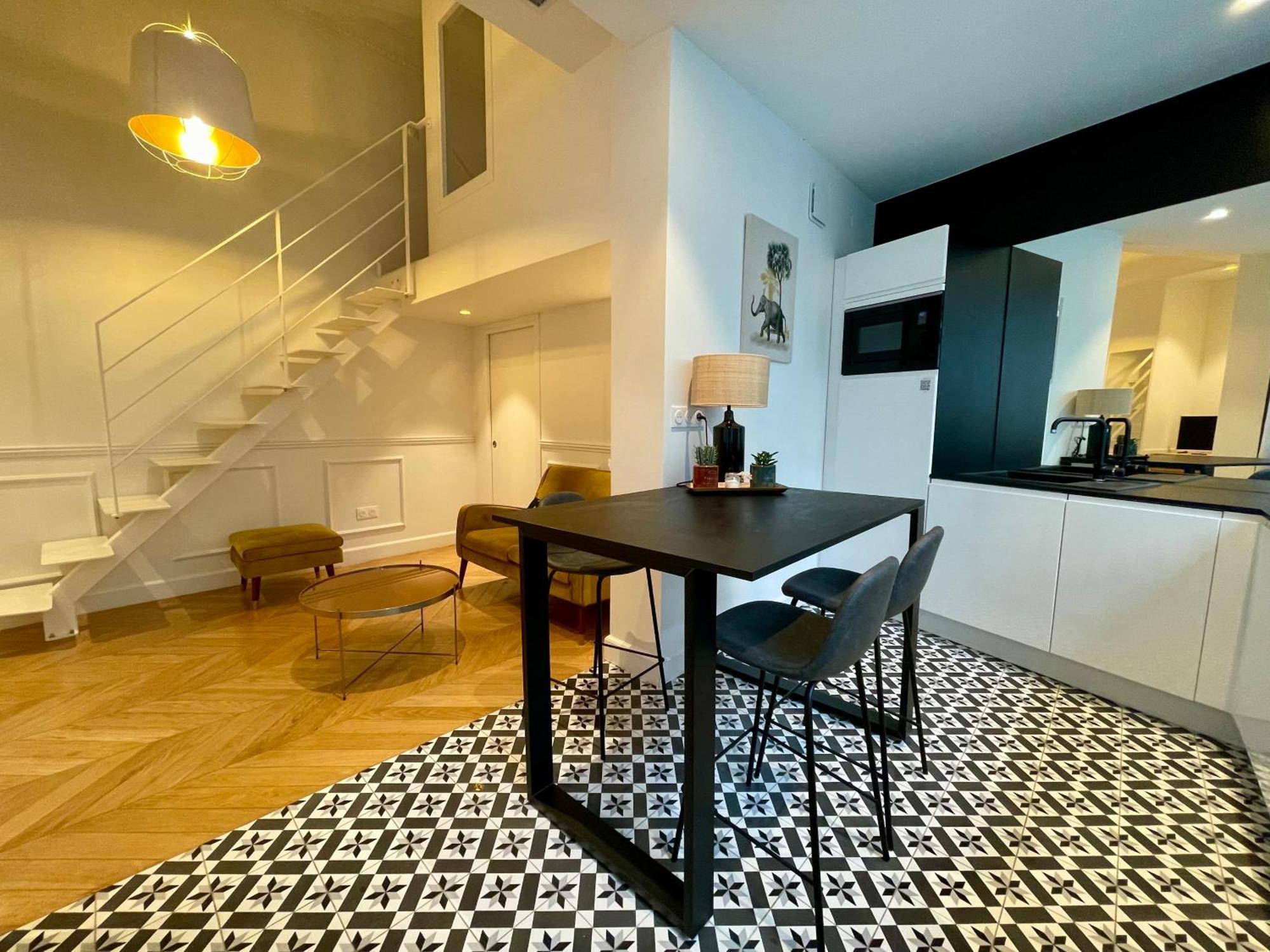 Appartements De Charme Du General Leclerc - Place D'Erlon - Hypercentre - Gare - ריימס מראה חיצוני תמונה