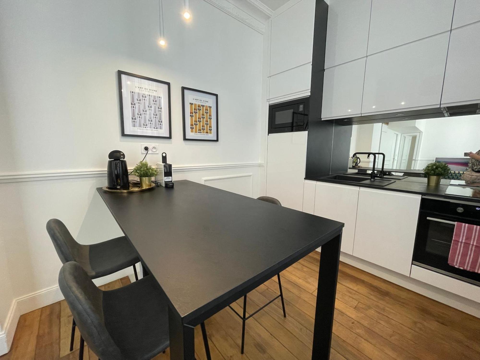 Appartements De Charme Du General Leclerc - Place D'Erlon - Hypercentre - Gare - ריימס מראה חיצוני תמונה