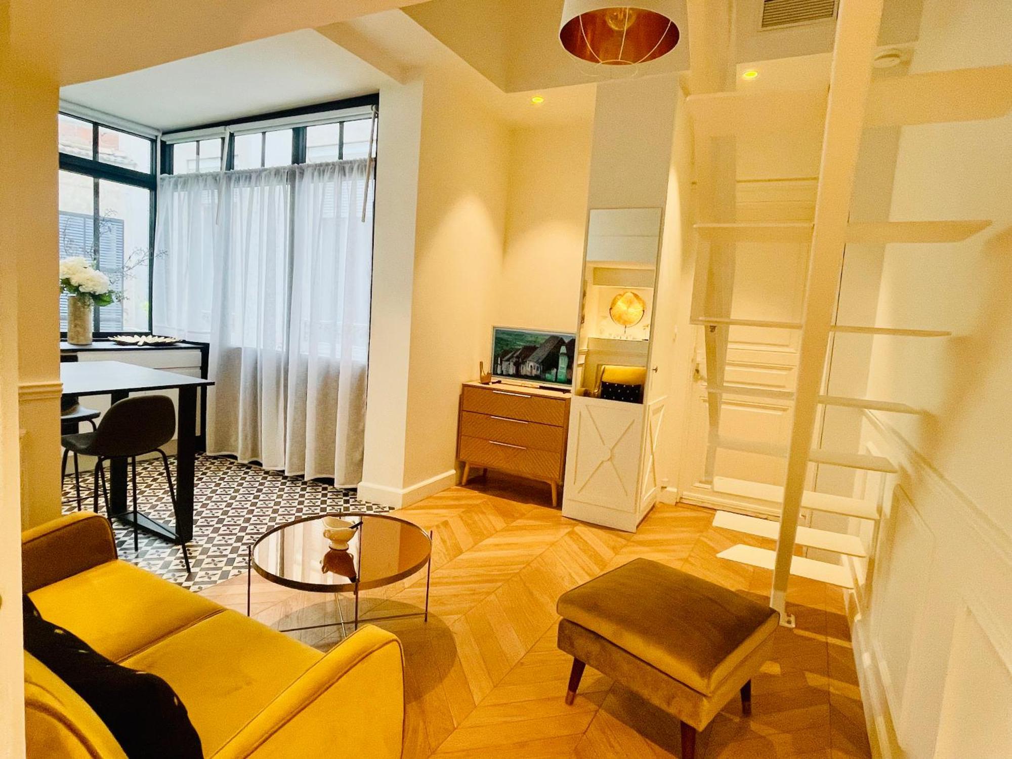 Appartements De Charme Du General Leclerc - Place D'Erlon - Hypercentre - Gare - ריימס מראה חיצוני תמונה