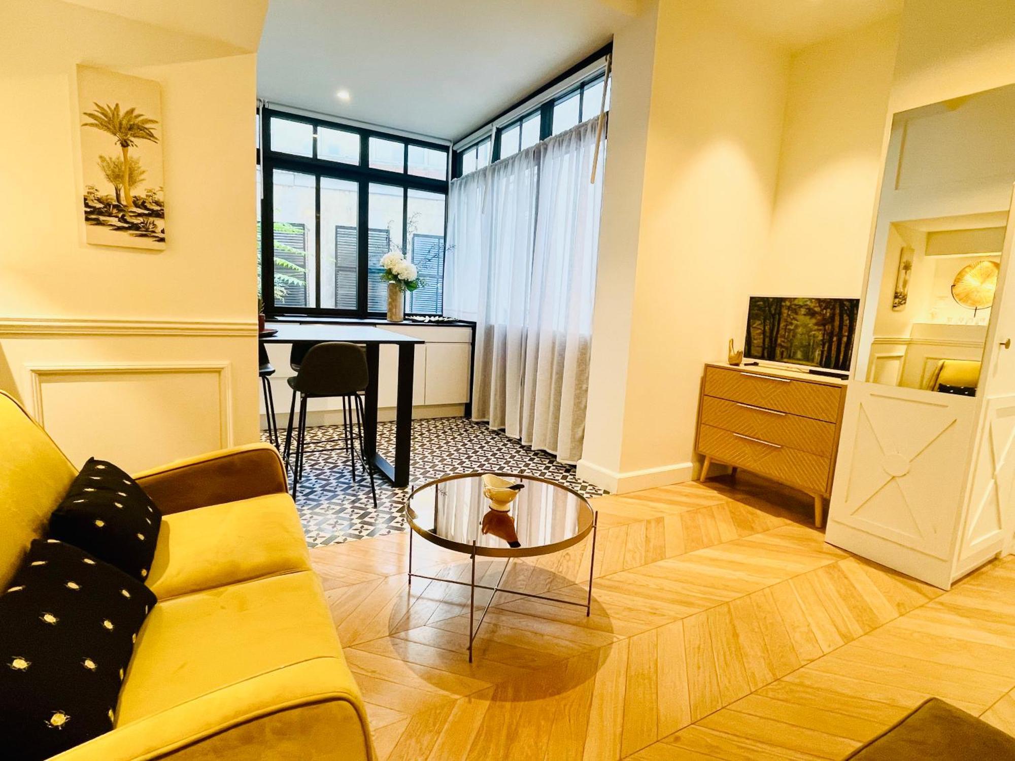 Appartements De Charme Du General Leclerc - Place D'Erlon - Hypercentre - Gare - ריימס מראה חיצוני תמונה